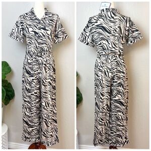 •LETARTE• Helena Short Sleeve Belted Wide Leg Jumpsuit in Animal Print‎ Size S